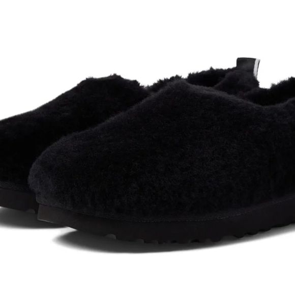 Ugg Classic Comfy Bootie- Black - Picture 3 of 11